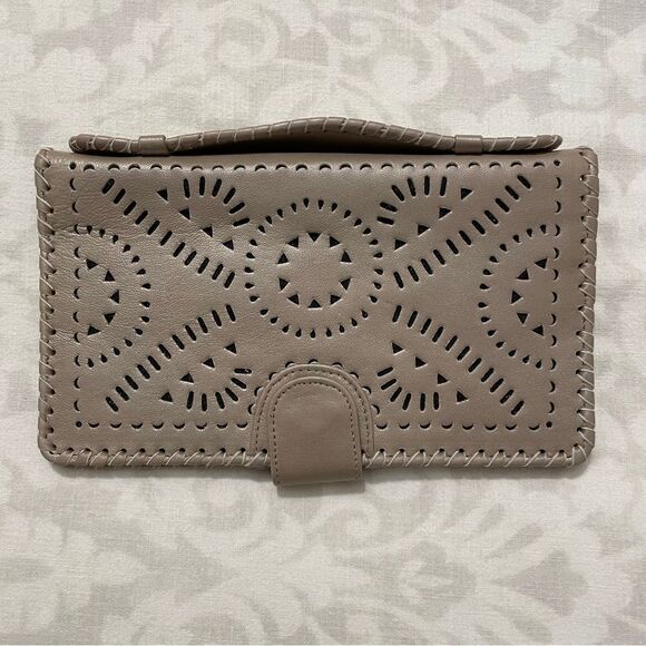 Cleobella Mexicana Gray/Taupe Leather Clutch/Wallet NWOT! - Picture 1 of 7